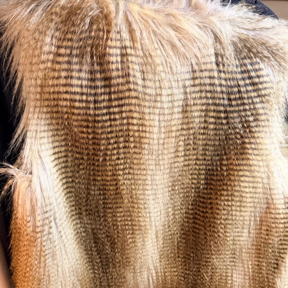 Steve Madden Faux Fur Vest M - Picture 2 of 8